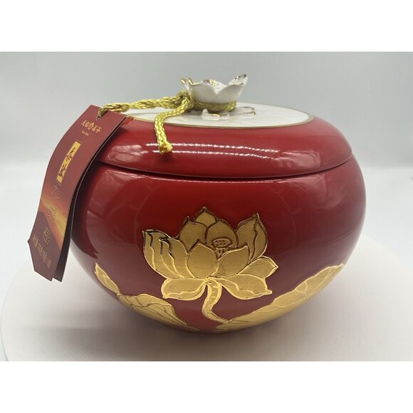 Da Hong Pao Tea Porcelain (Empty) Red Jar with White Lotus Design and Lid - Picture 5 of 13